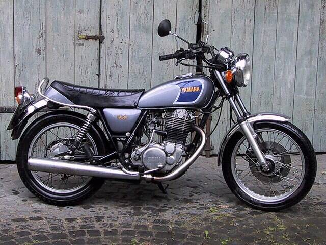 Yamaha_SR500_side