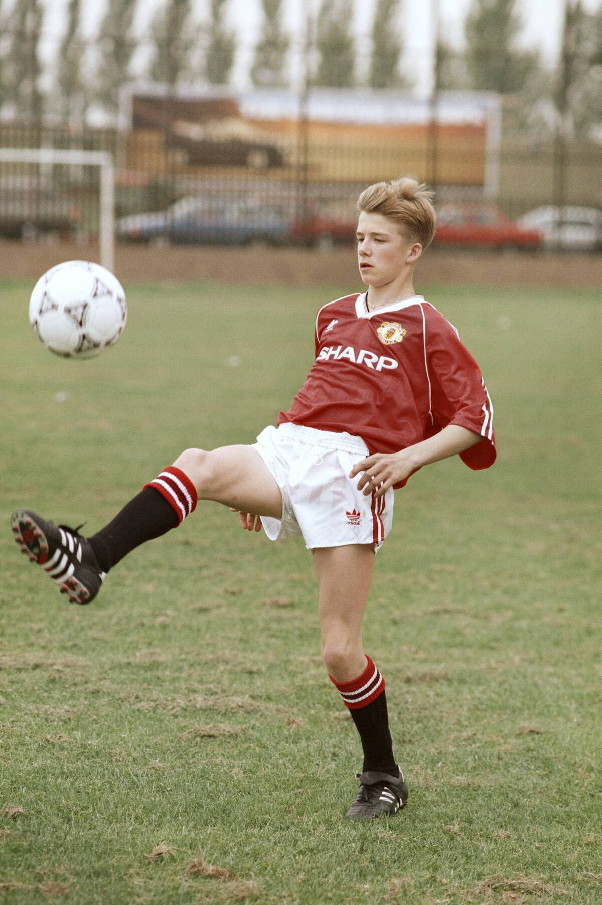 David Beckham, Aged 15 Years, Practicing His Skills In The Manchester United Football Strip, May 1990