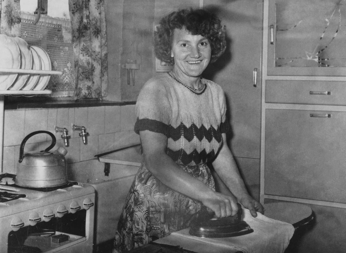 Domestic help, 25 August 1954
