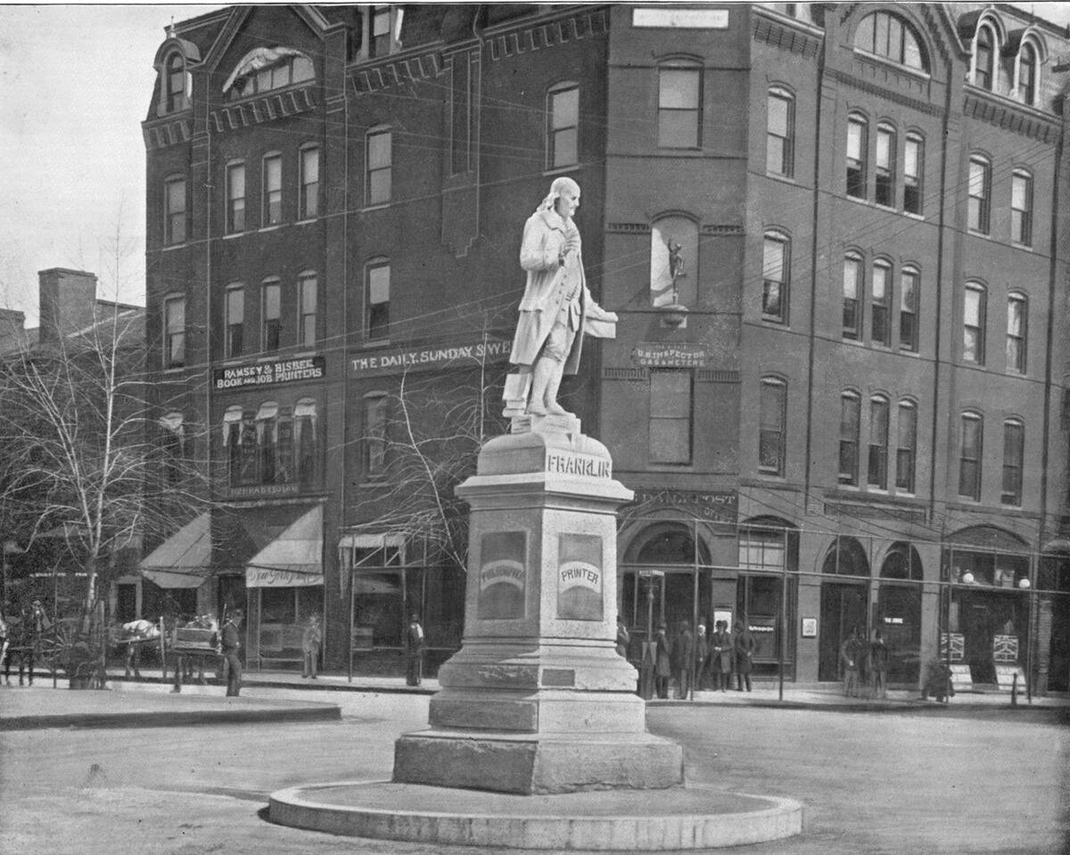 Franklin Statue