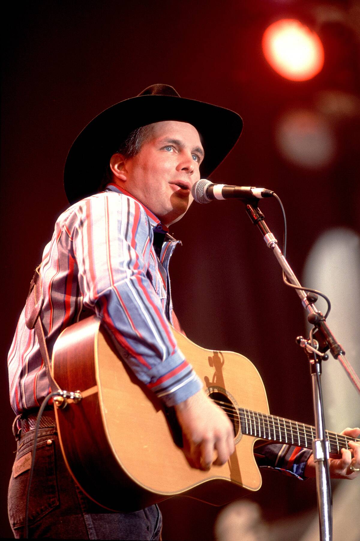 Garth Brooks At The Rca Dome