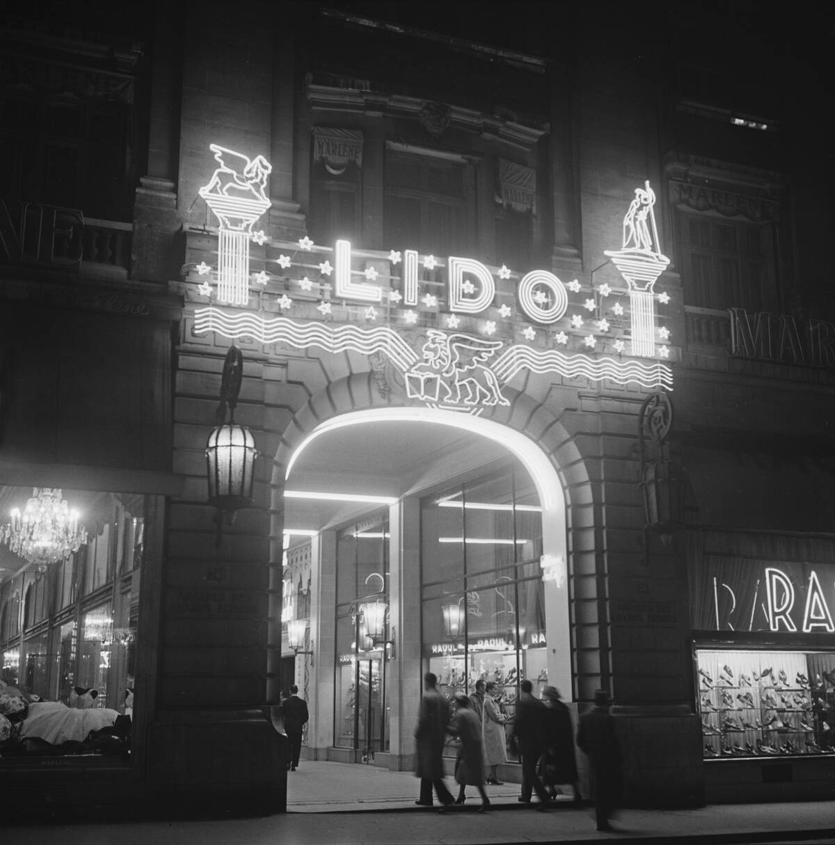 Le Lido, Les Arcades Des Champs-Elysees, Paris
