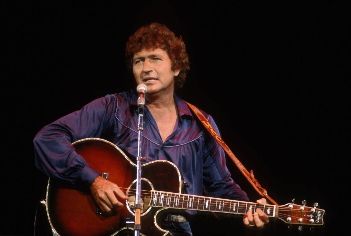 Mac Davis in Concert...