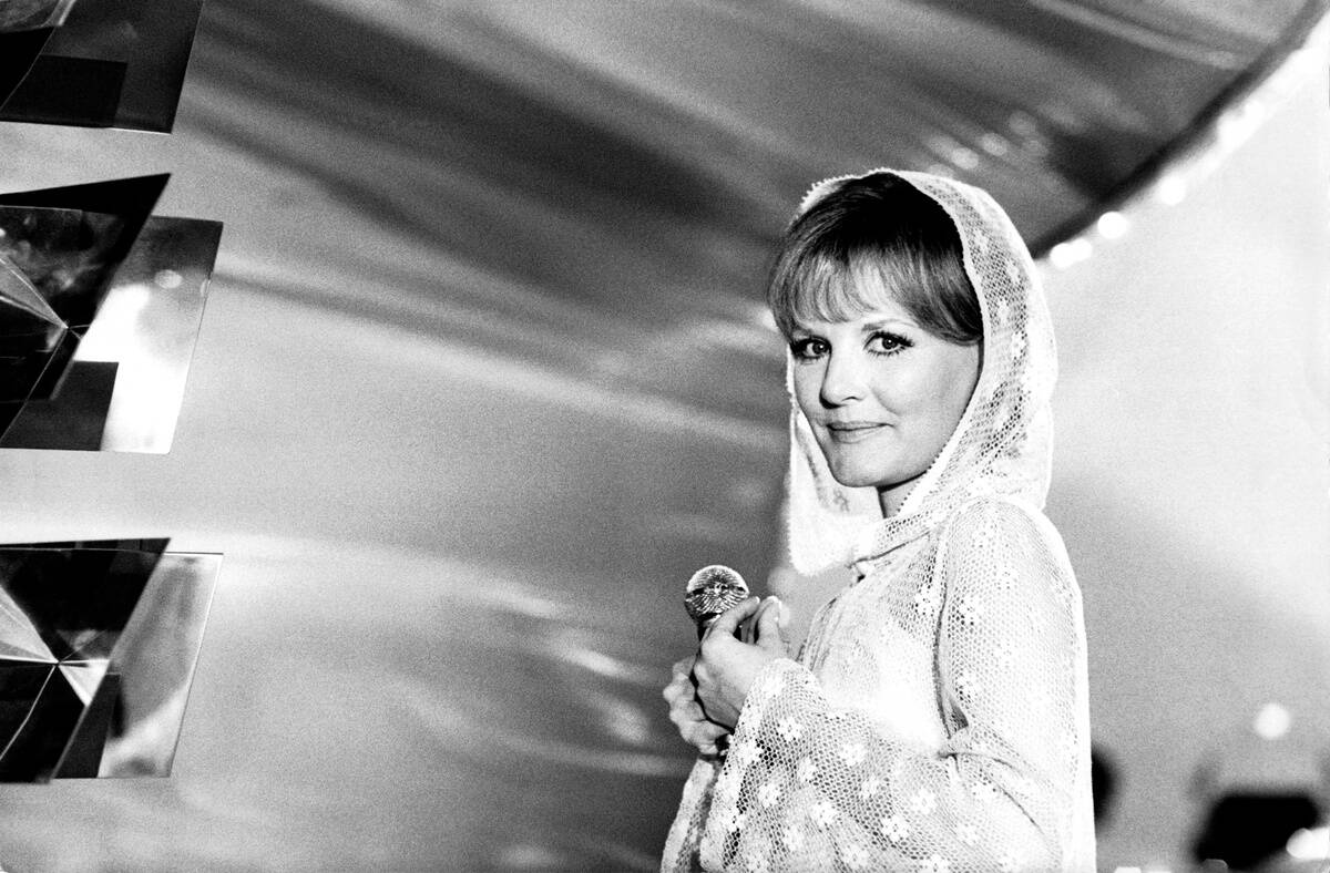 Petula Clark Au Sacha Show