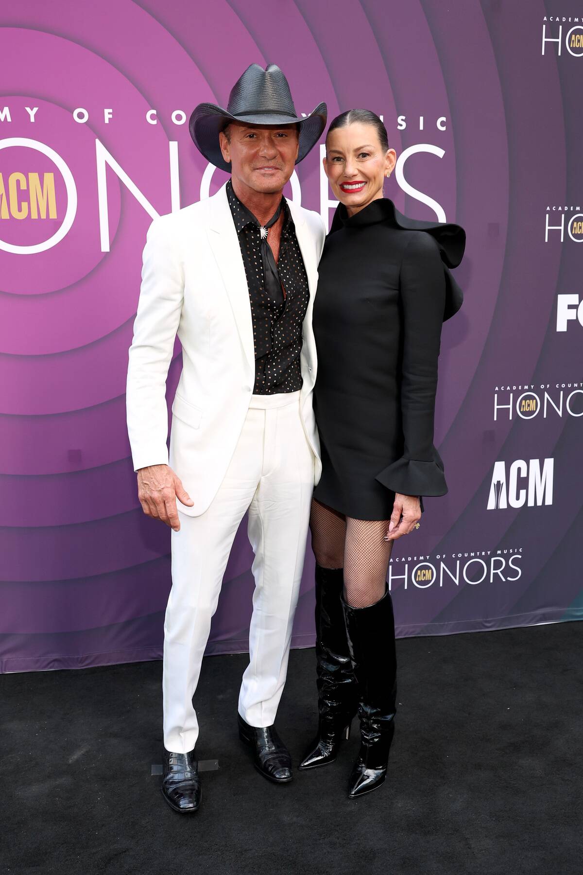 16th Annual Academy of Country Music (ACM) Honors – Red Carpet