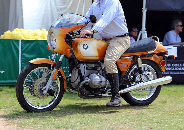 640px-1976_BMW_R90S_in_Greenwich