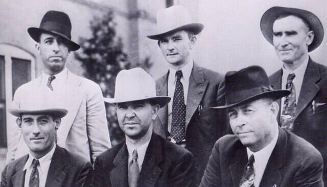 Bonnie_Parker_and_Clyde_Barrow_p