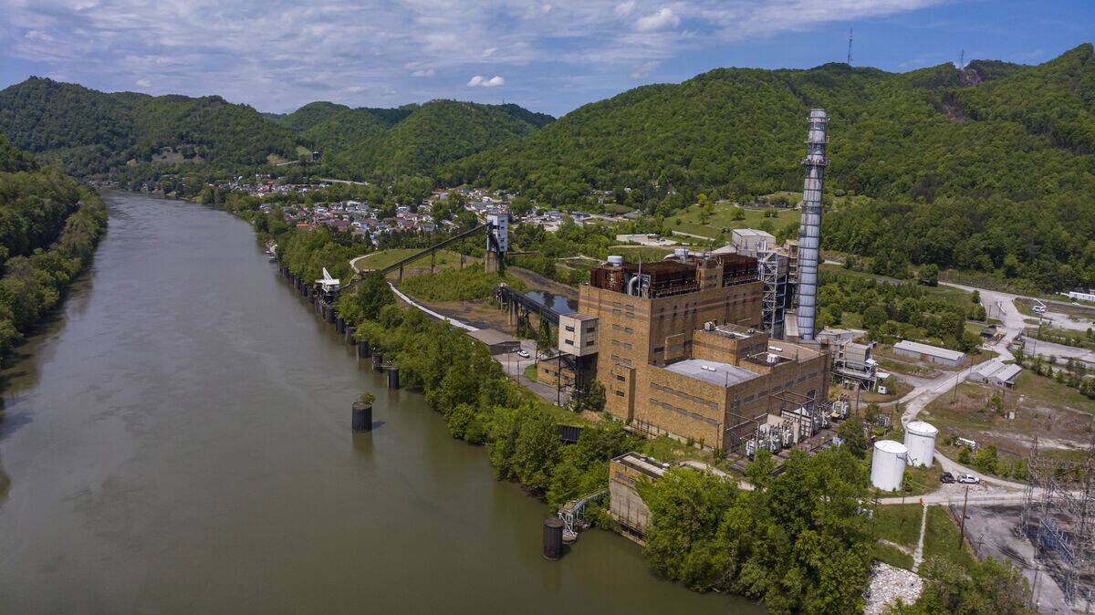 Aerial view of coal burning Kanawha River Power Plant, Glasgow West Virginia