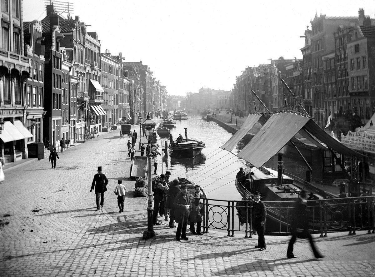 Amsterdam (Netherlands). Station of boats in the p