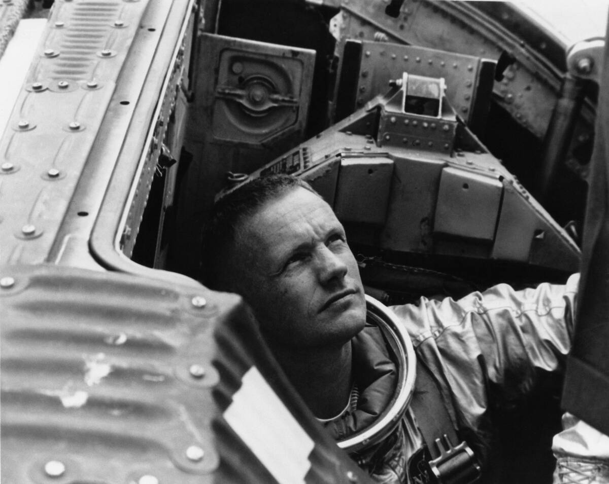 Armstrong Trains For Gemini 5 Backup