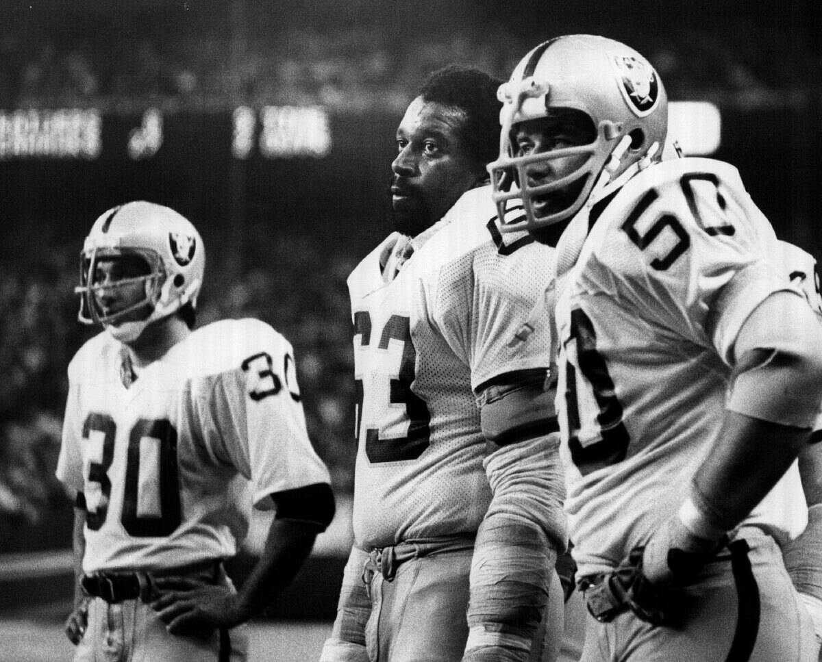Gene Upshaw - Oakland Raiders