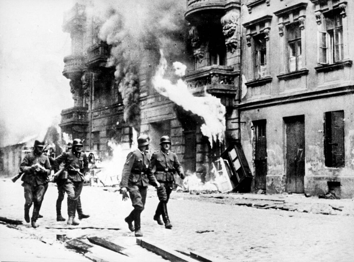 German Troops During The Capture Of Leningrad