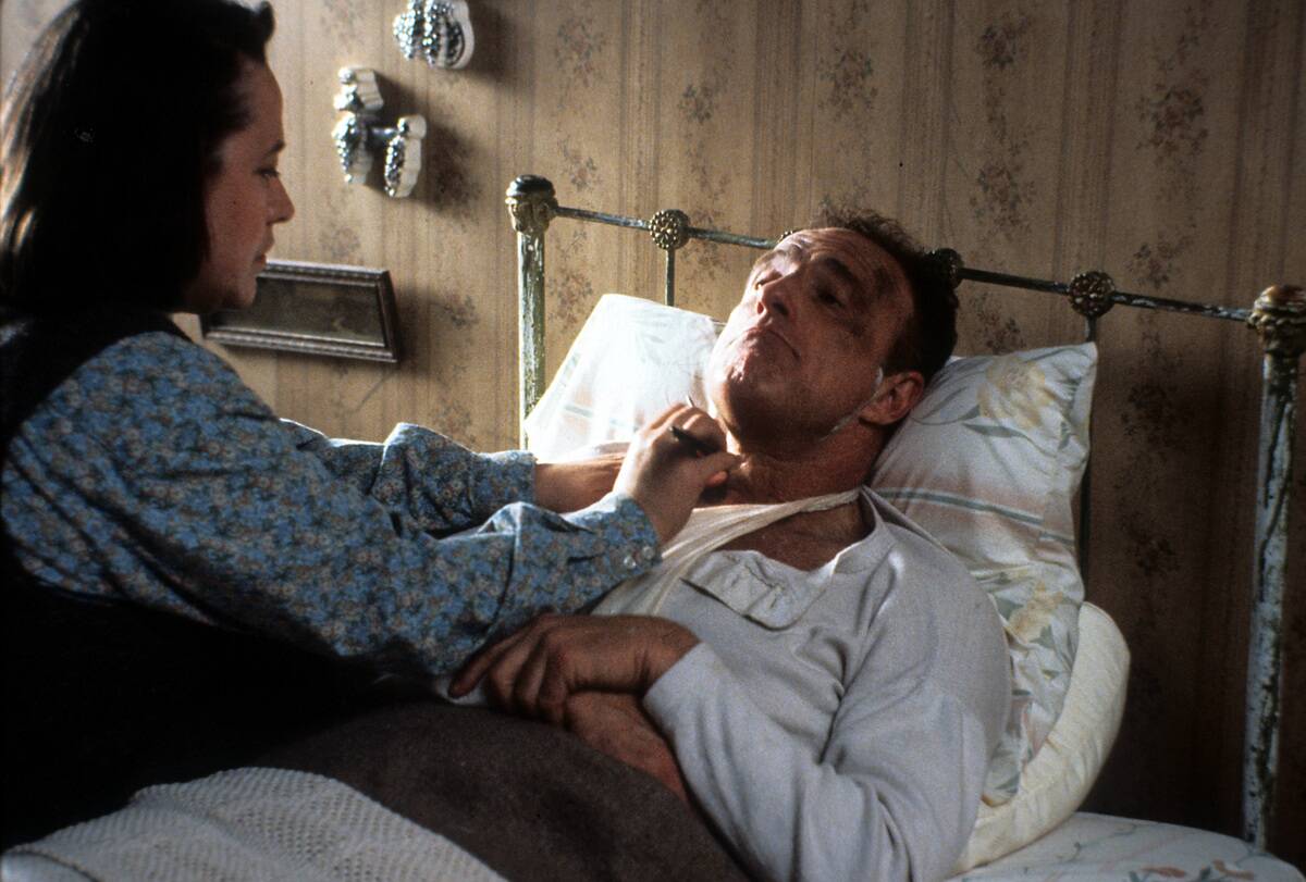 Kathy Bates And James Caan In 'Misery'