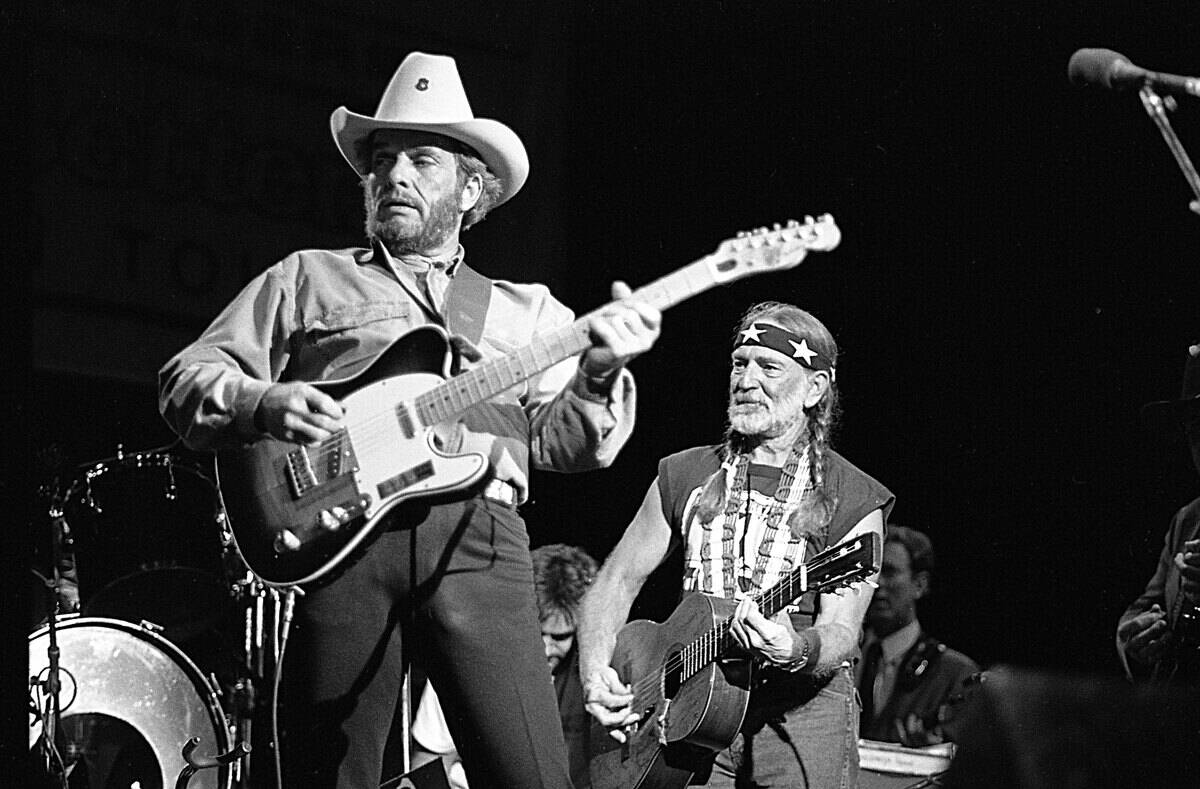 Merle Haggard And Willie Nelson Performing