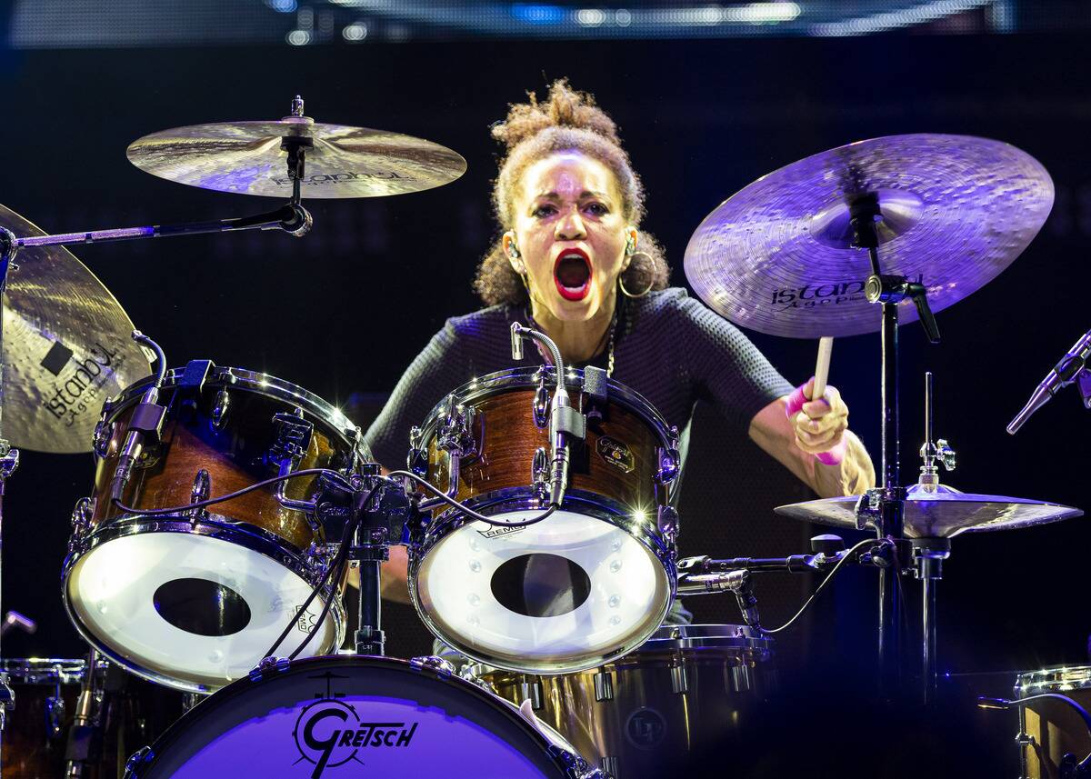 Santana In Concert - Clarkston, MI