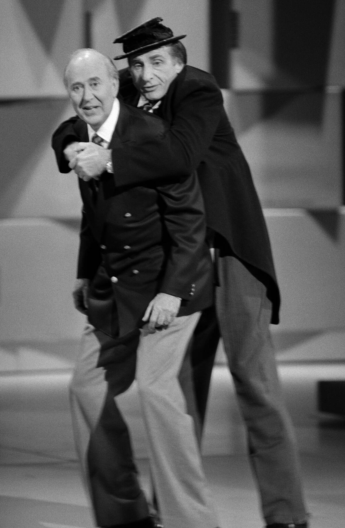 Sid Caesar and Carl Reiner during Comic Relief Fundraising Concert 1986