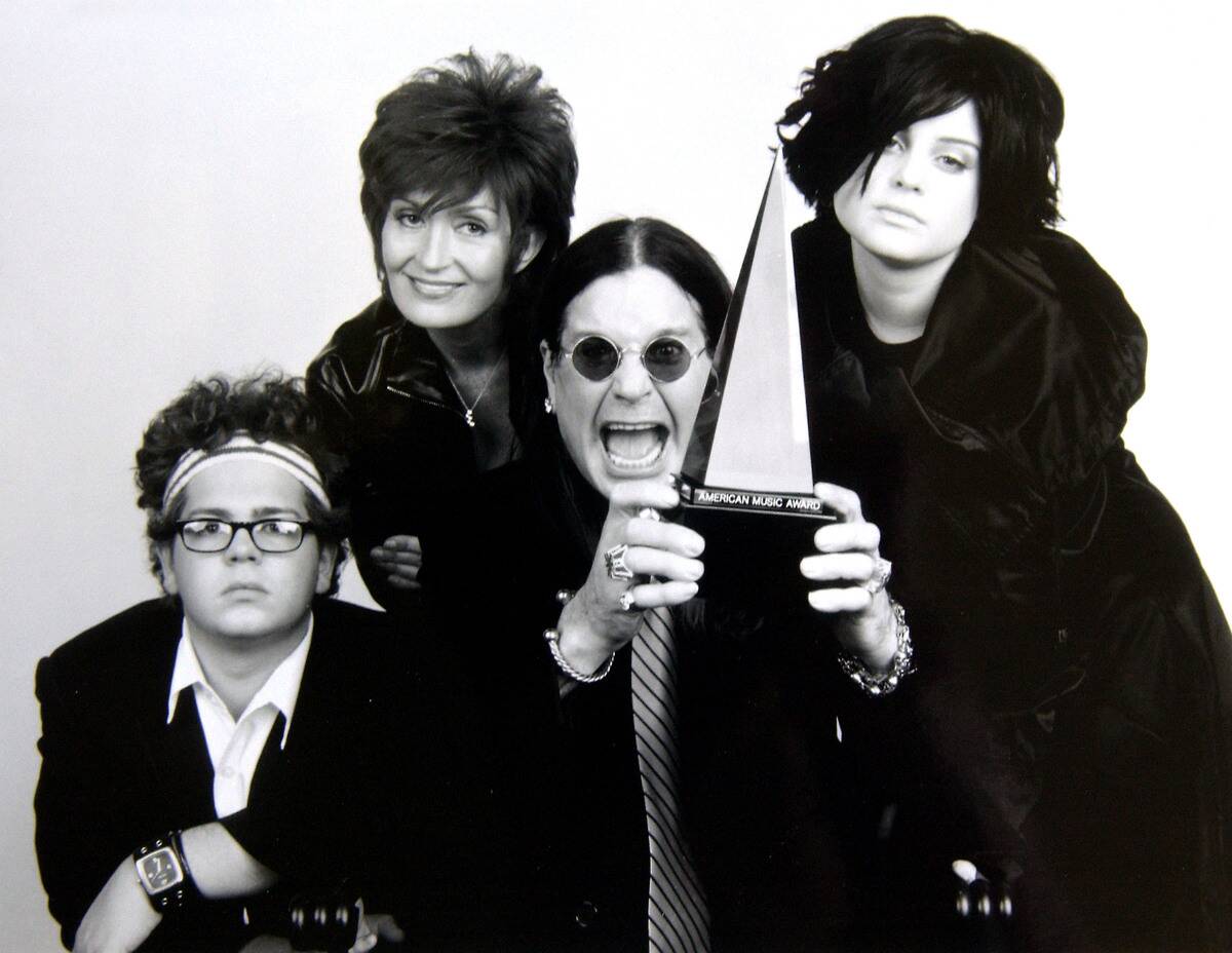 The Osbournes Set To Host The 30th Annual American Music Awards