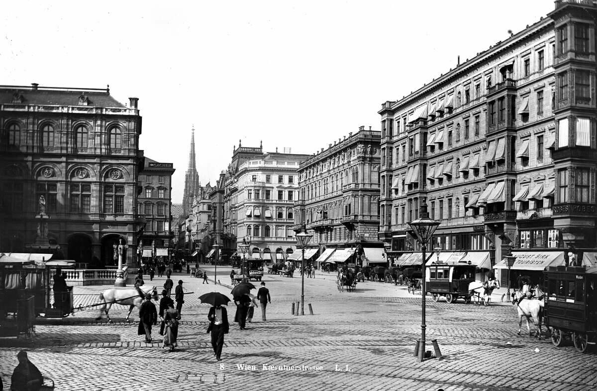 Vienna (Austria). Kaerntnerstrasse (the street of