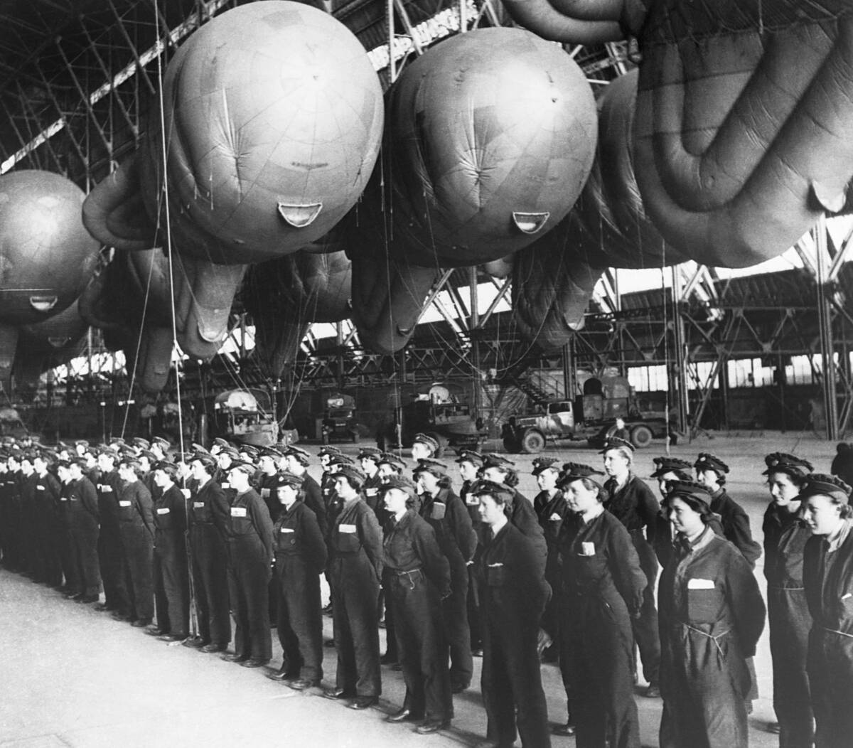 Women Balloon Operators