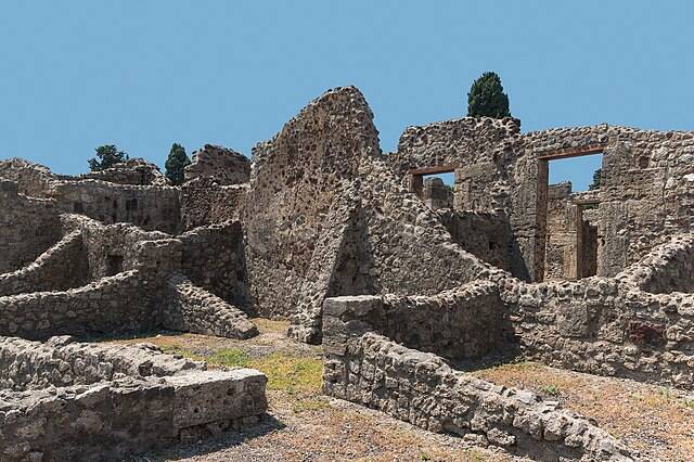 Composition_ruins_Pompeii