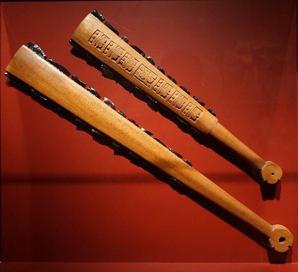 Macuahuitl_(DSC07972a)