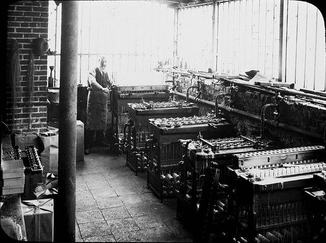 The_Candlemaker-Rathbornes_Candles_(16356342243)