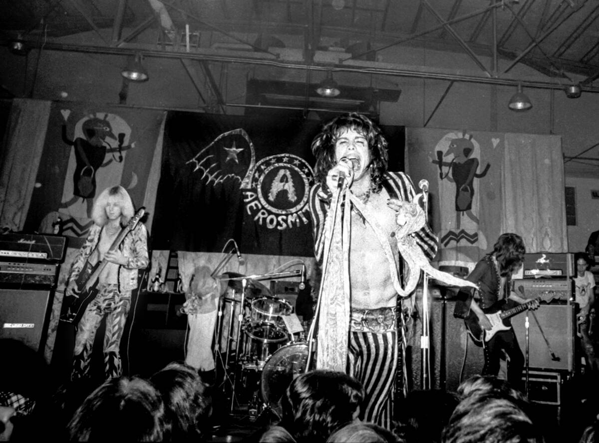 Aerosmith Performs 1973
