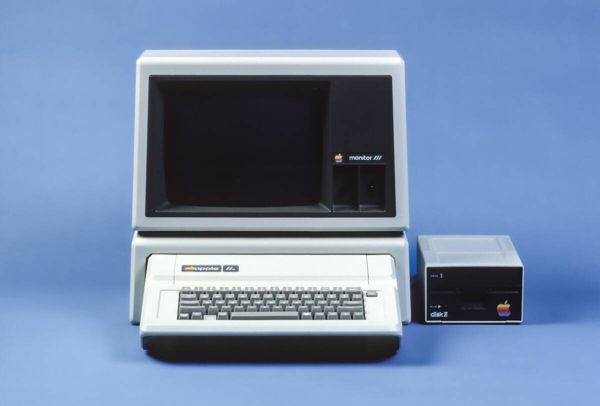 Apple IIe computer