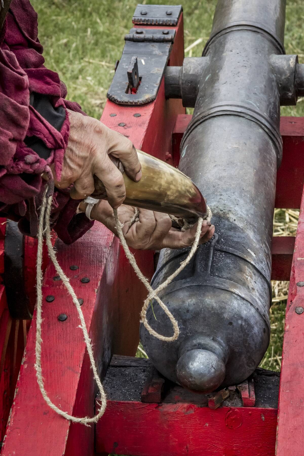 Artilleryman, mercenary army, reenactment
