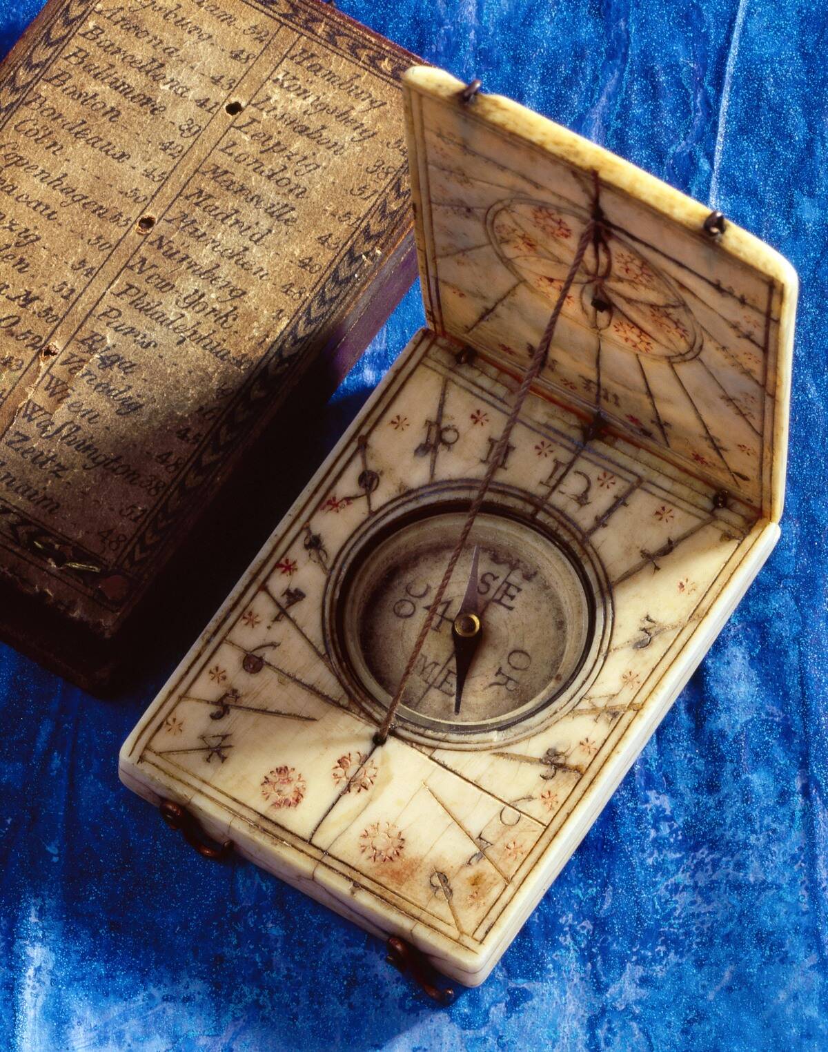 Collections, ancient navigation instruments, ivory compass, eighteenth century