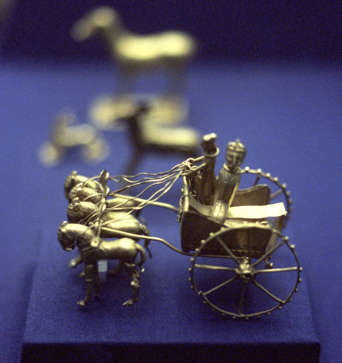 Gold model chariot from the Oxus treasure, Achaemenid Persian, 5th-4th century BC.
