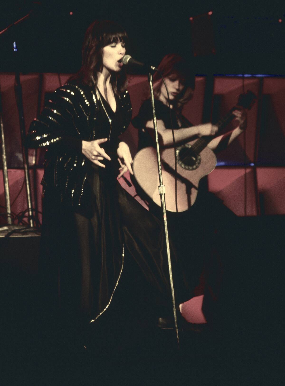 Heart On Stage At The Universal Amphitheatre