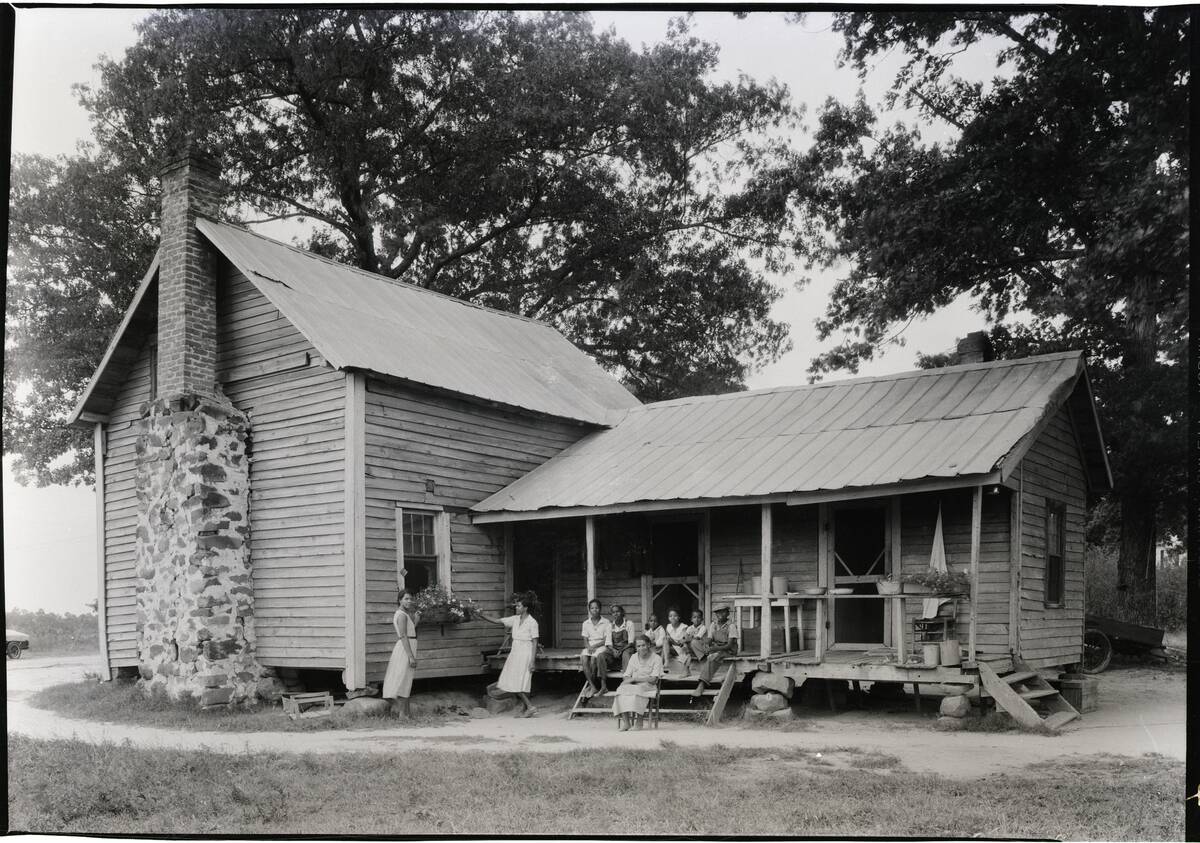 Home of Cotton Pickers on Plantation
