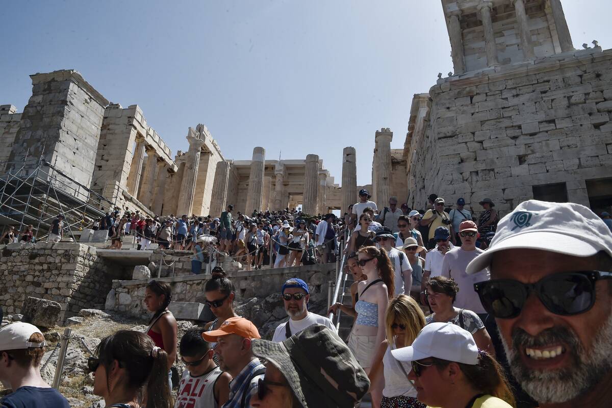Intensifying Heatwave Forces Acropolis To Reduce Opening Hours In Athens After Warning Issued