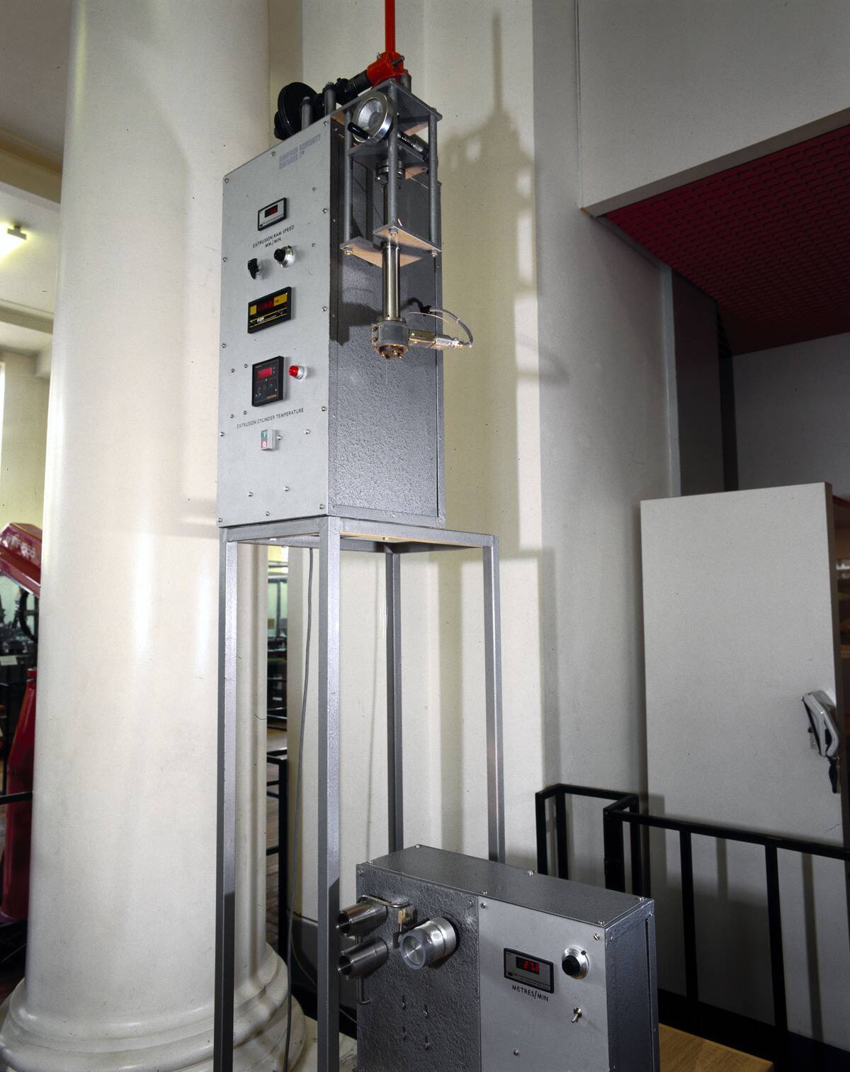 Melt extrusion unit, 1987.