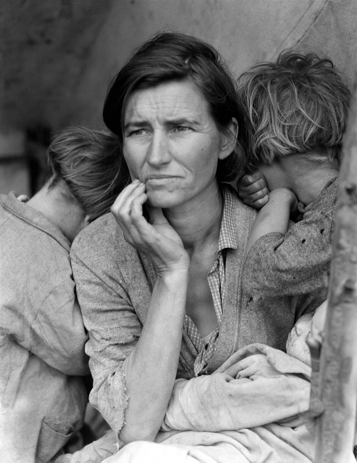 Migrant Mother By Lange