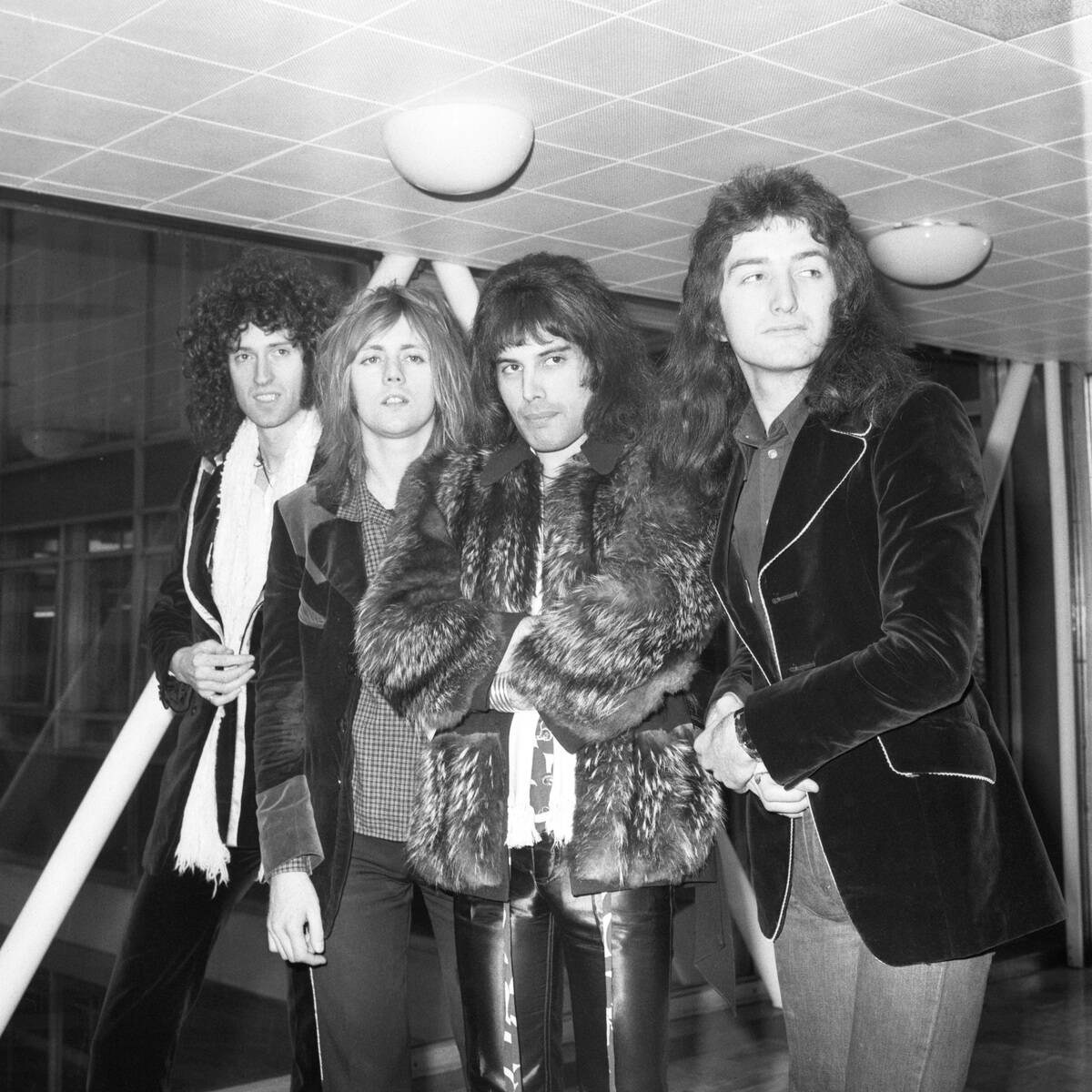 Music - Queen - Heathrow Airport, London