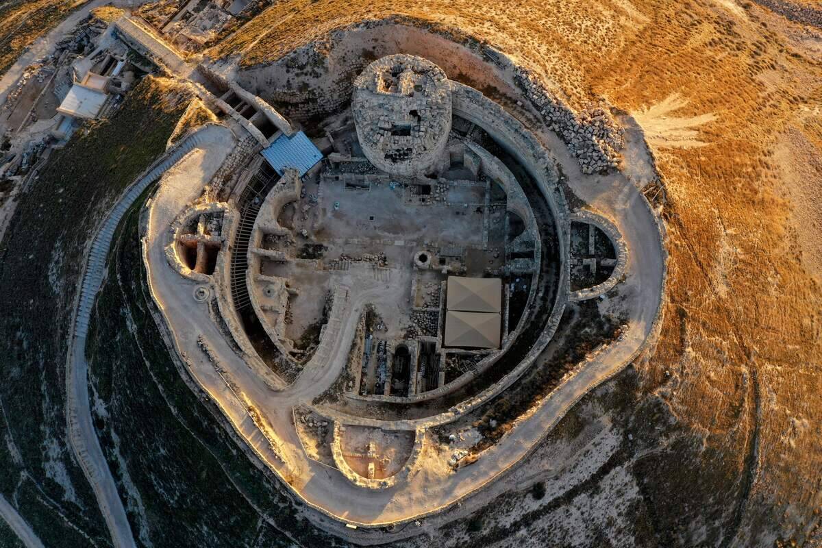 PALESTINIAN-ISRAEL-ARCHAEOLOGY-TOURISM-HISTORY