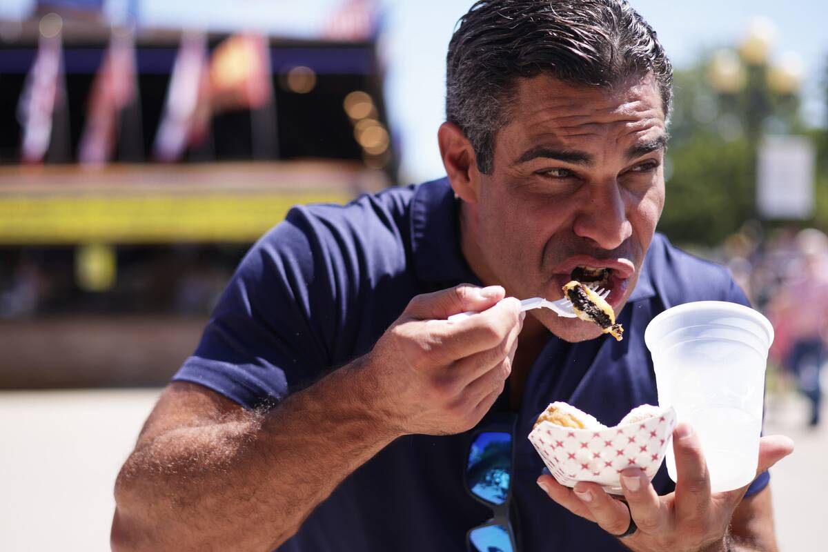 Presidential Hopefuls Make The Rounds At The Iowa State Fair