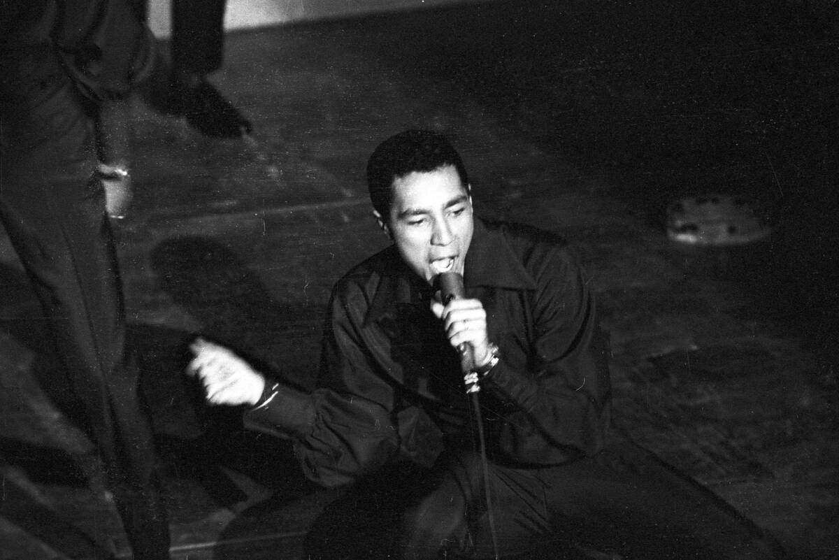 Smokey Robinson & The Miracles