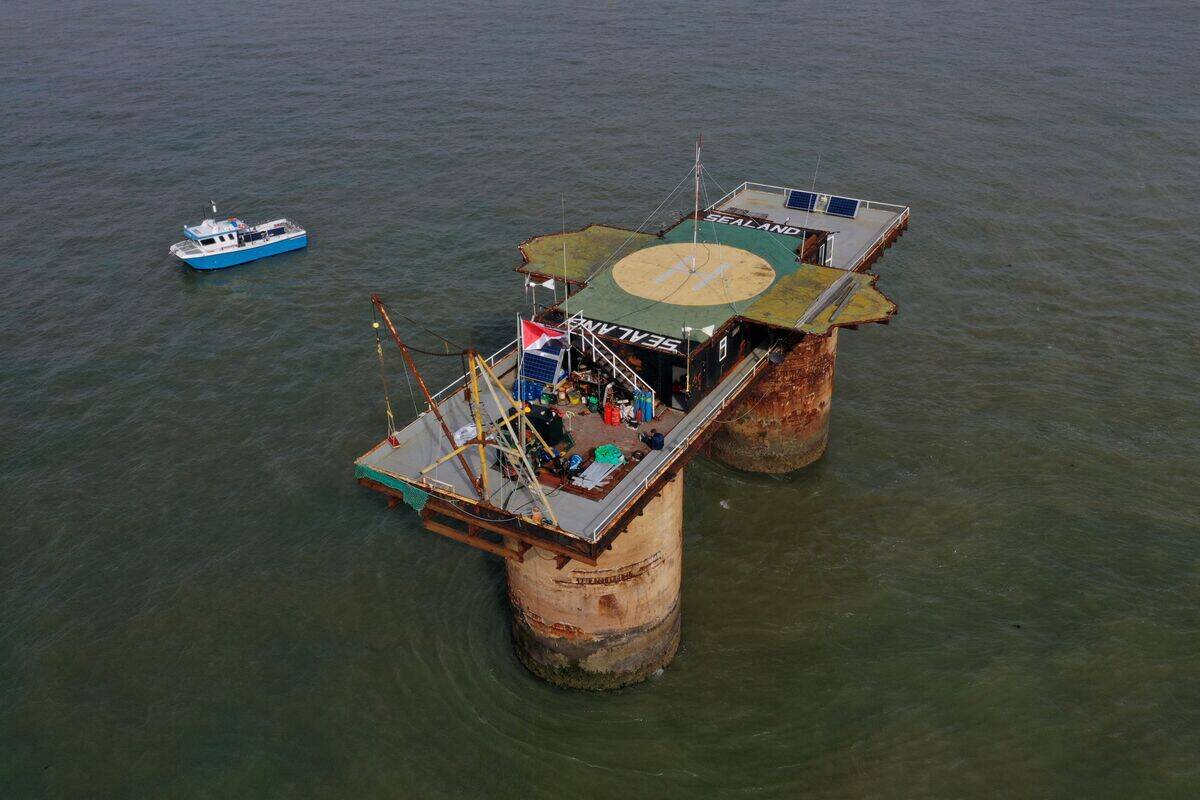TOPSHOT-BRITAIN-SEALAND-HEALTH-VIRUS-HISTORY