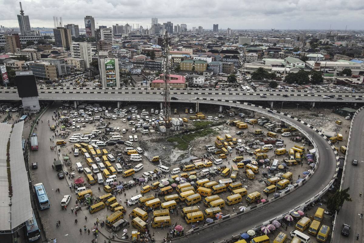 TOPSHOT-NIGERIA-DAILY LIFE-TRANSPORT