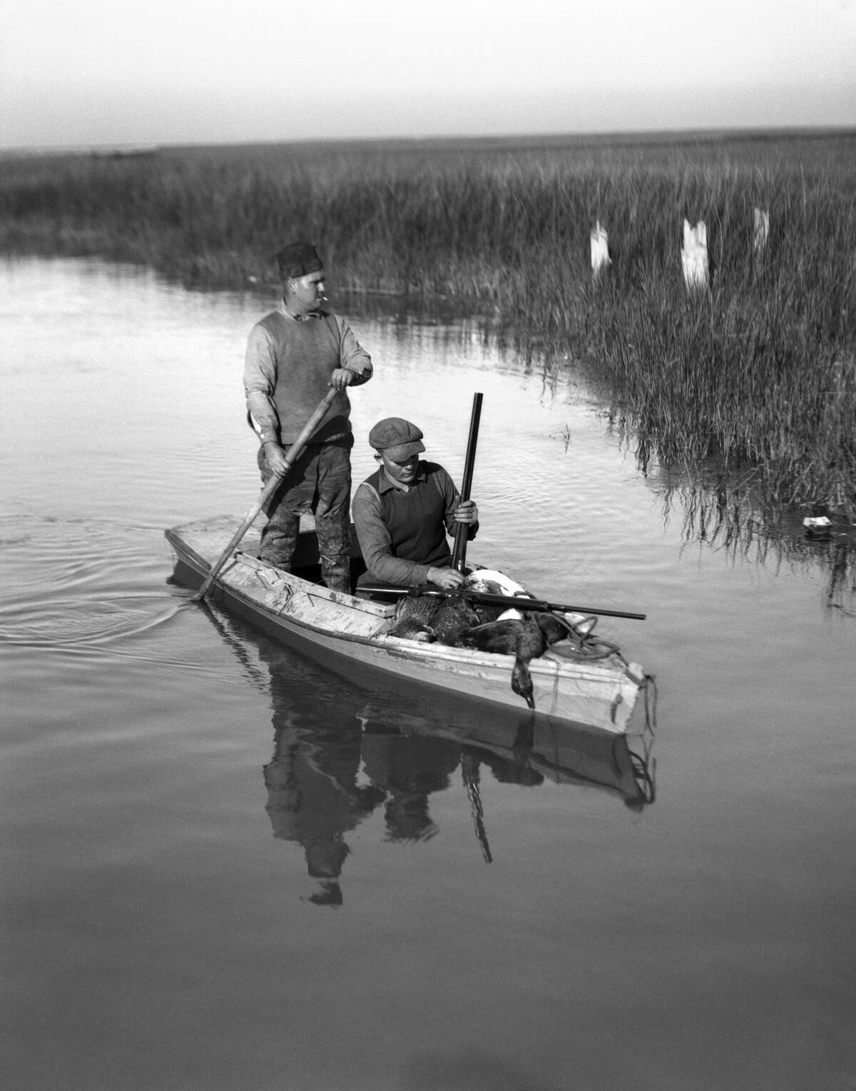 1920s TWO MEN DUCK HUNTERS...