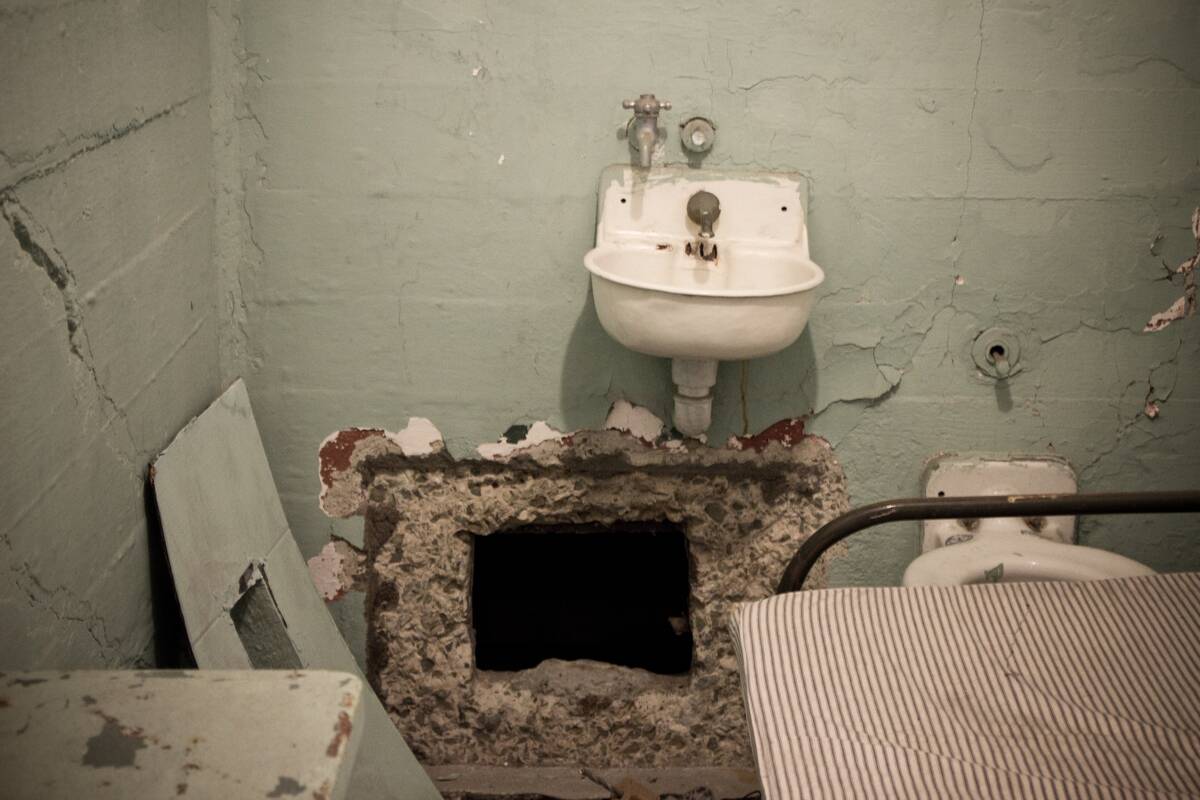 Alcatraz_Island_(7016593247)