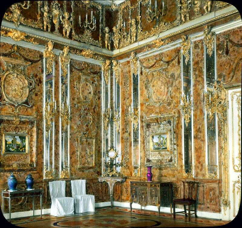 Catherine_Palace_interior_ Amber_Room_(1)