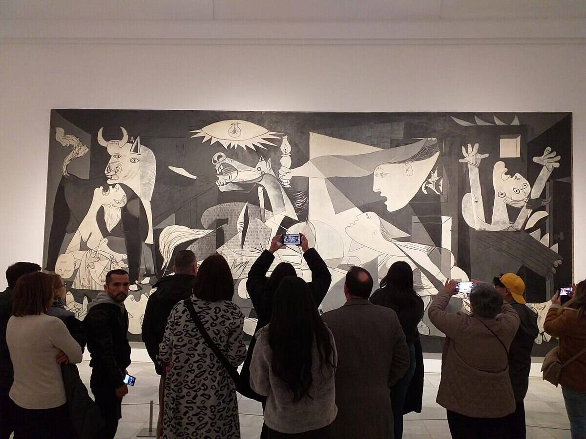 People_and_Guernica_(front)