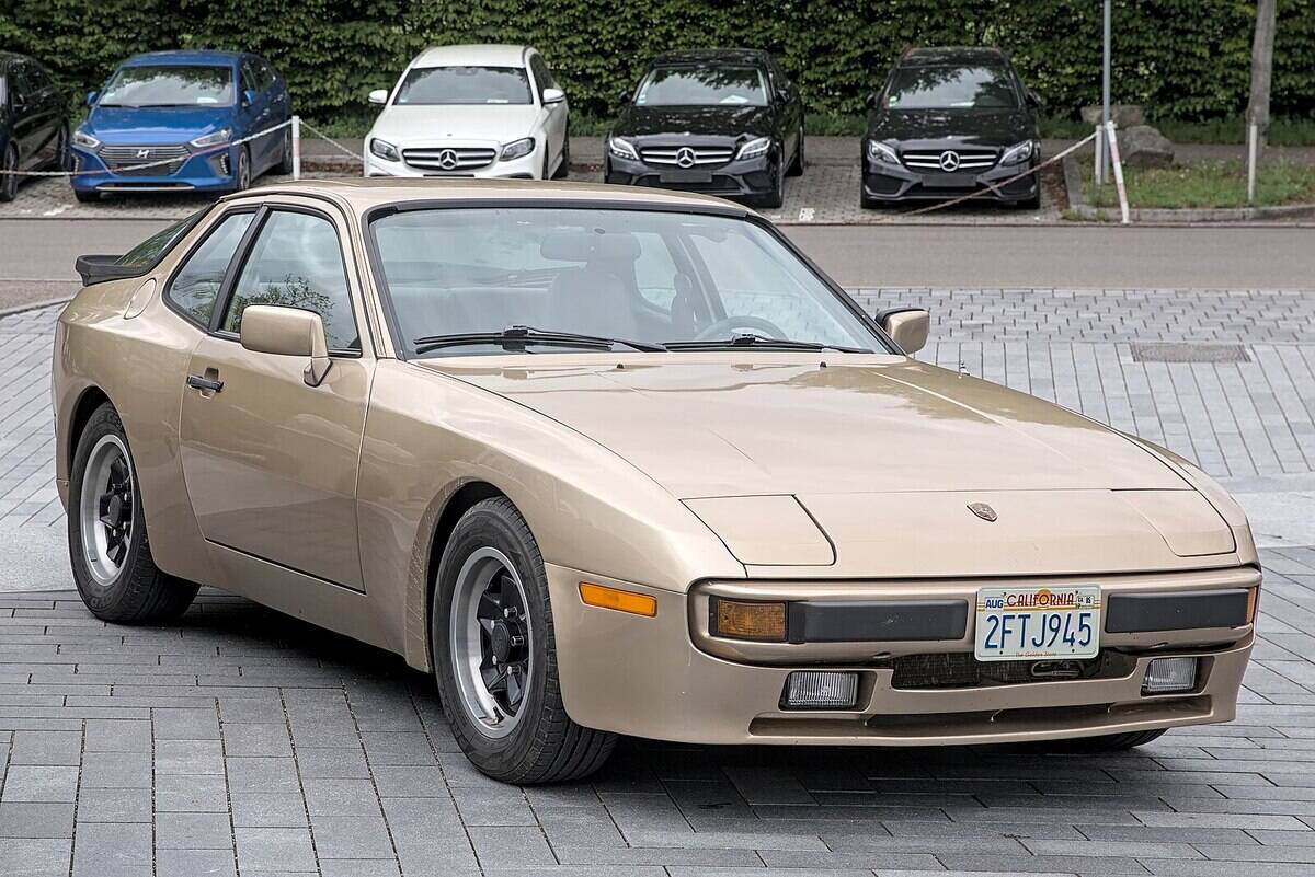 Porsche_944_1X7A7335