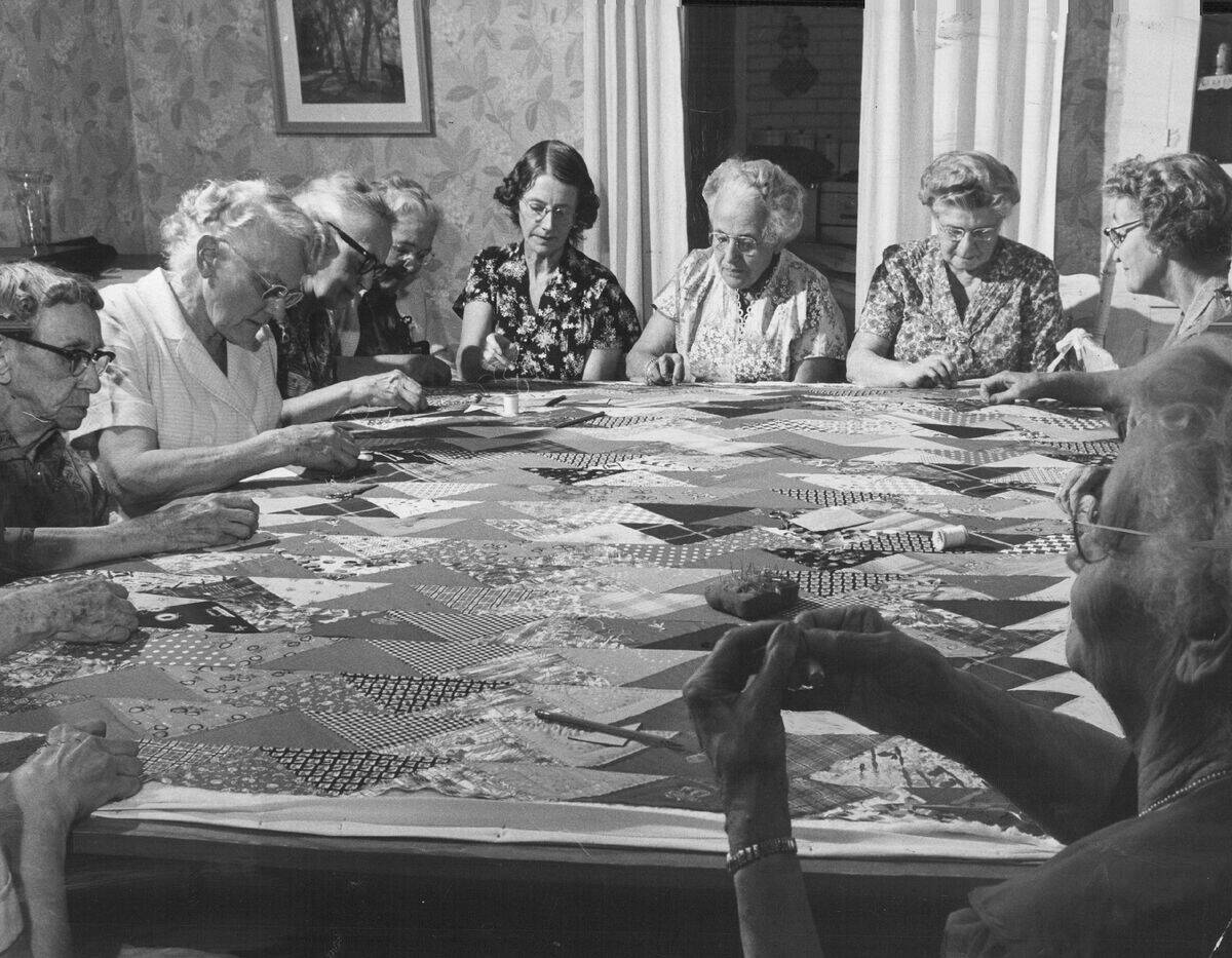 APR 5 1960, APR 7 1960, APR 10 1960; Lots Of Stitching, But No Gossiping; Members of the Highland Pa