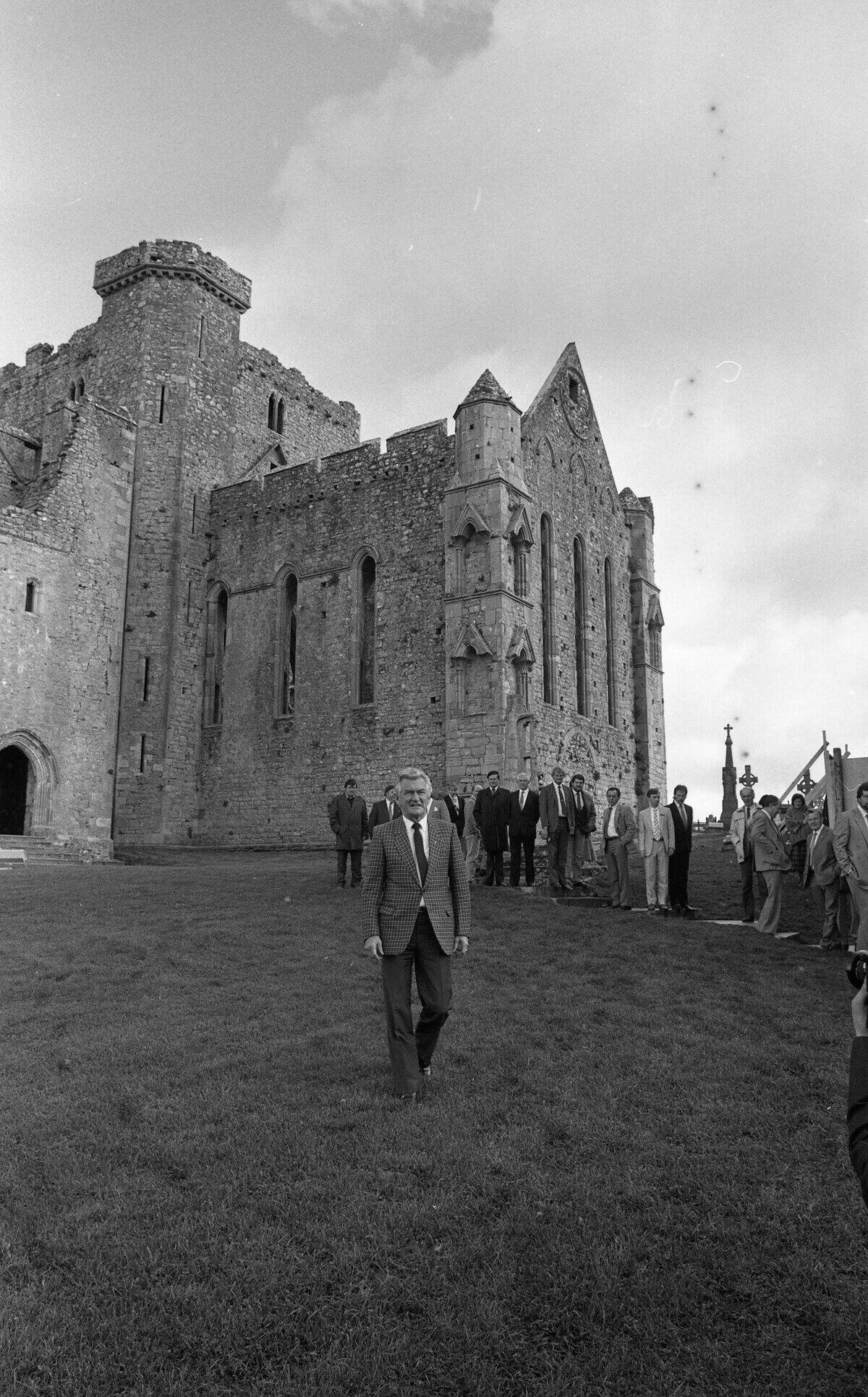 Australian Prime Minister Robert Hawke at the Rock of Cashel 1987