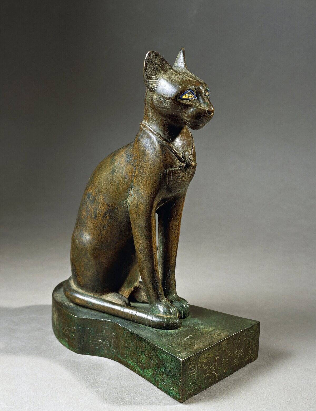 Bronze and gold statuette of goddess Bastet as a cat, also known as the Psamtik cat, Late Period, Dynasty XXVI
